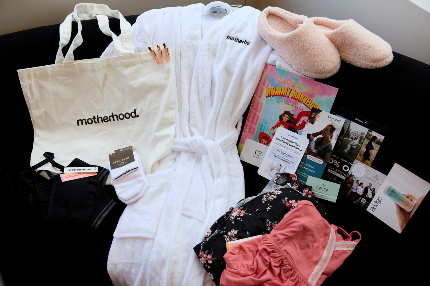 Inside the Motherhood Studio Experience: A Day of Confidence, Connection & Celebration