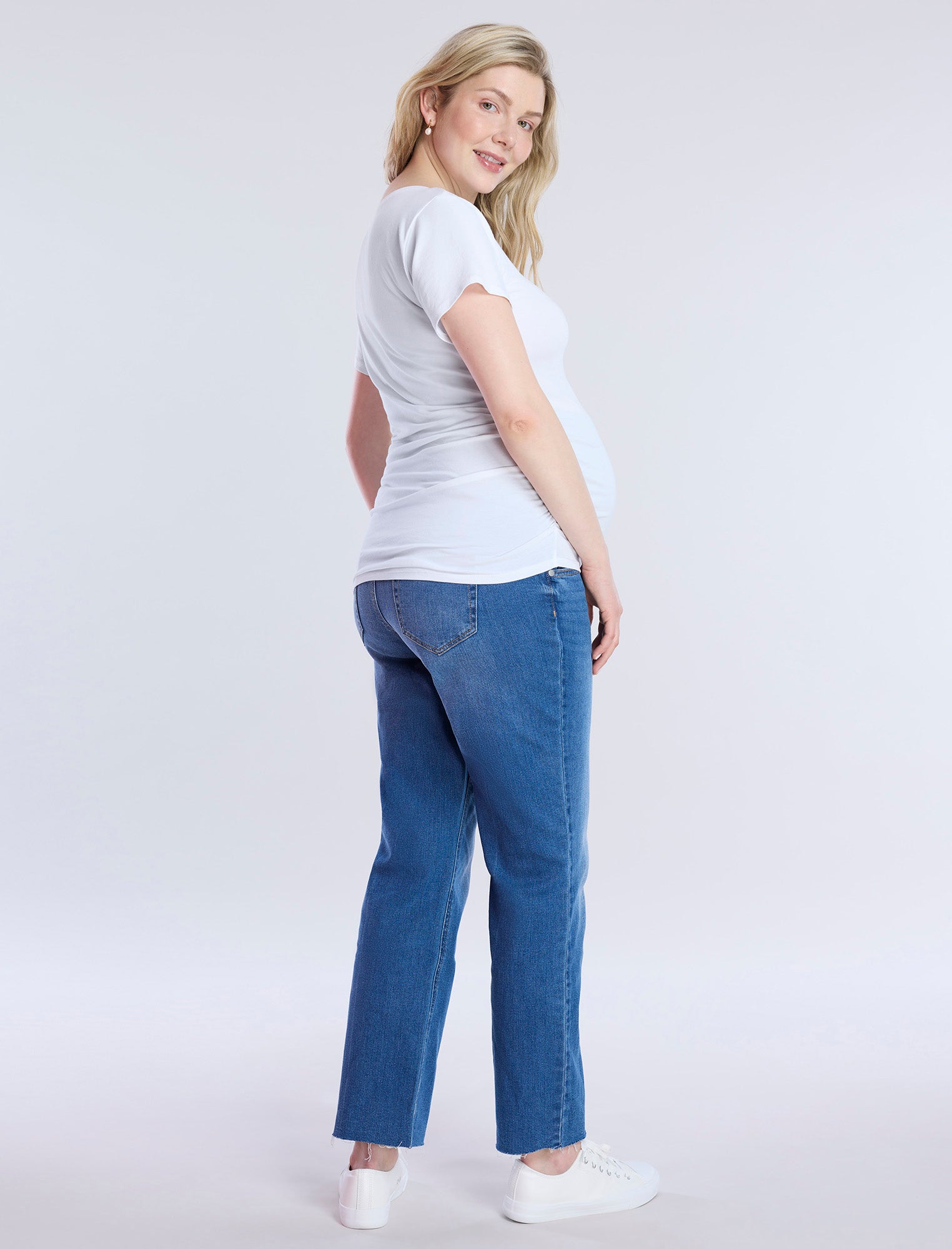 Side Ruched Short Sleeve V-Neck Maternity Tee