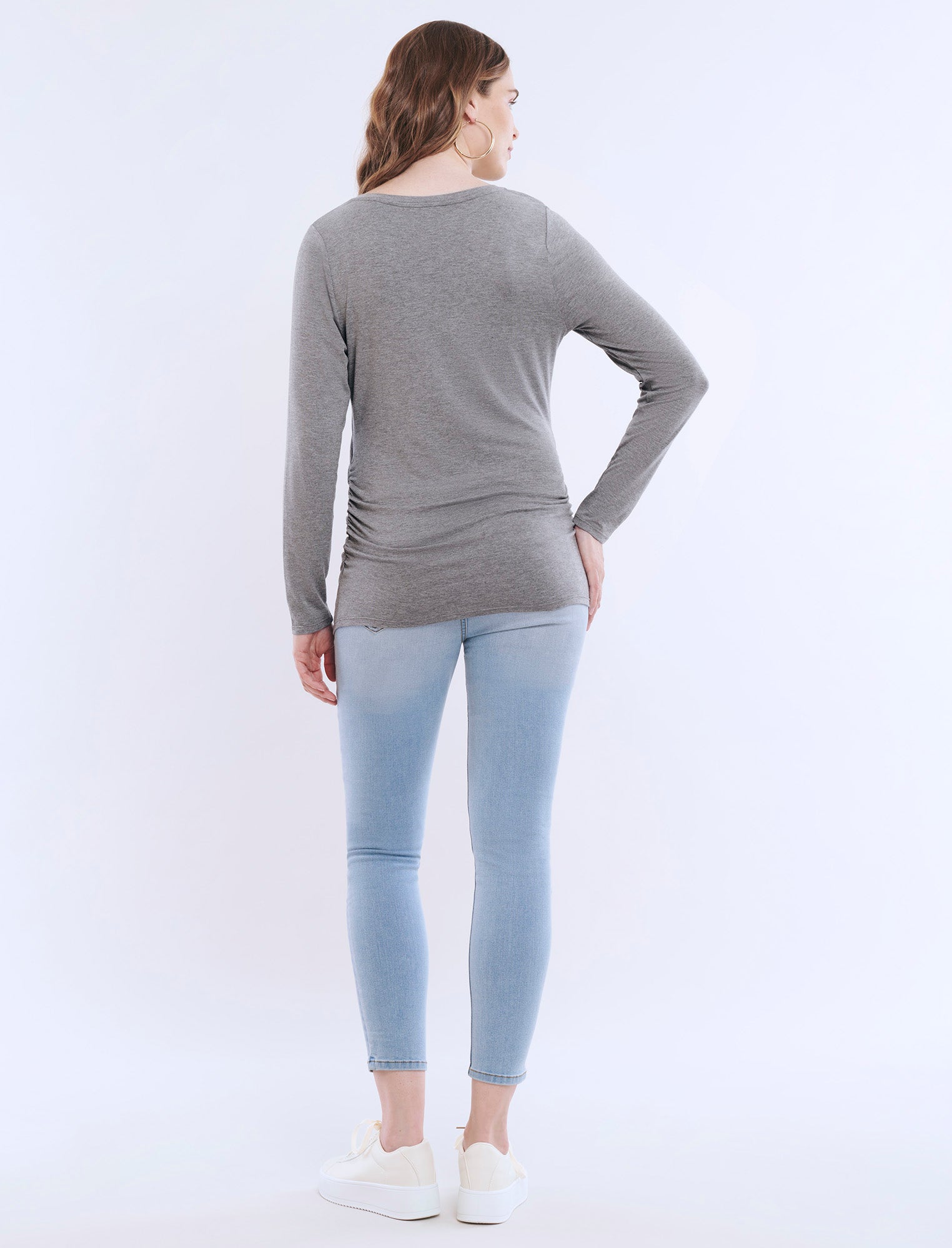 Side Ruched Long Sleeve V-Neck Maternity Tee