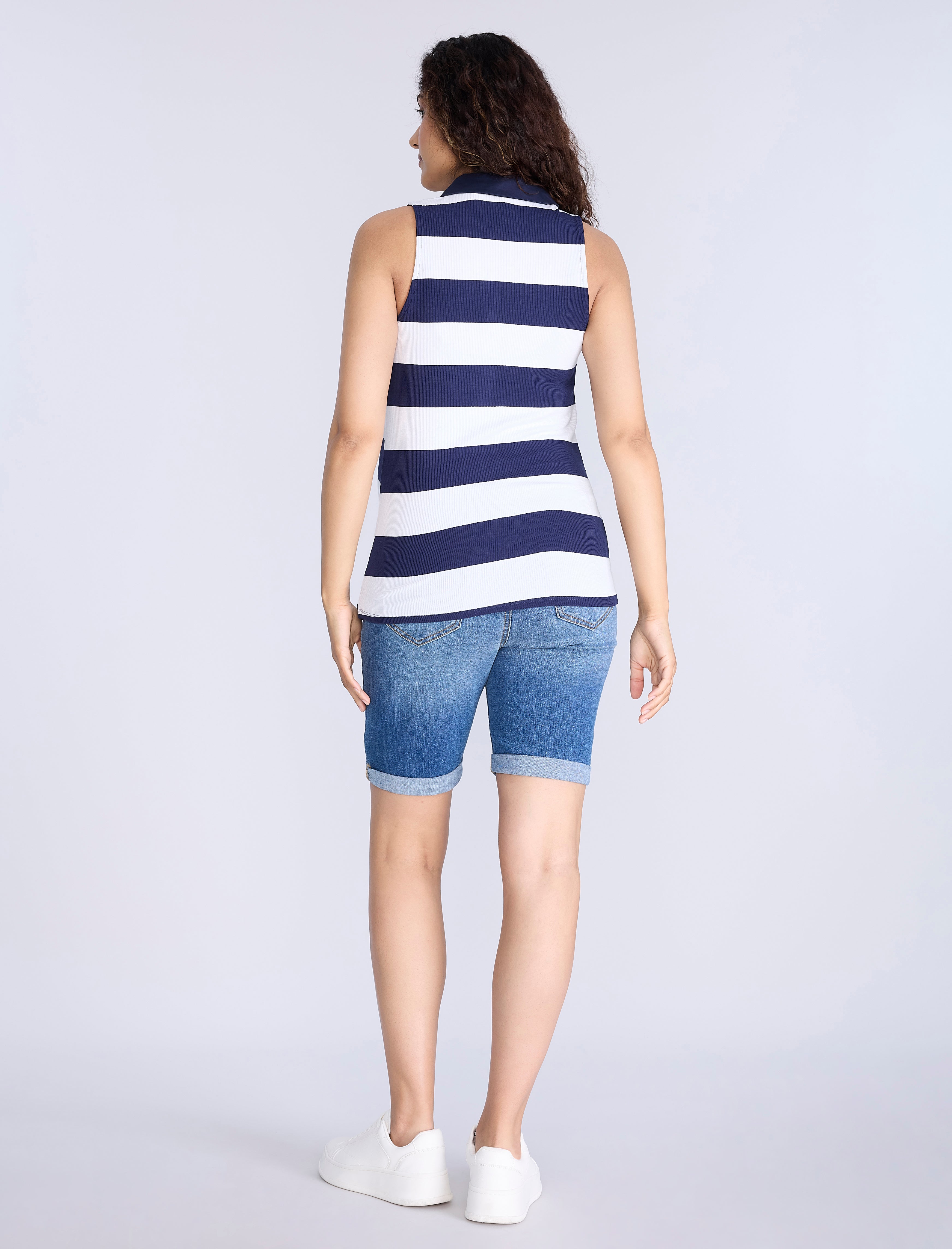 Sleeveless Ribbed Collared Top