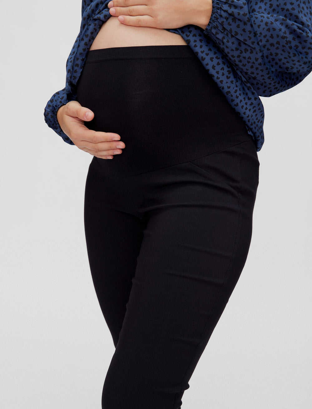 Black Motherhood Maternity Pants Size Medium