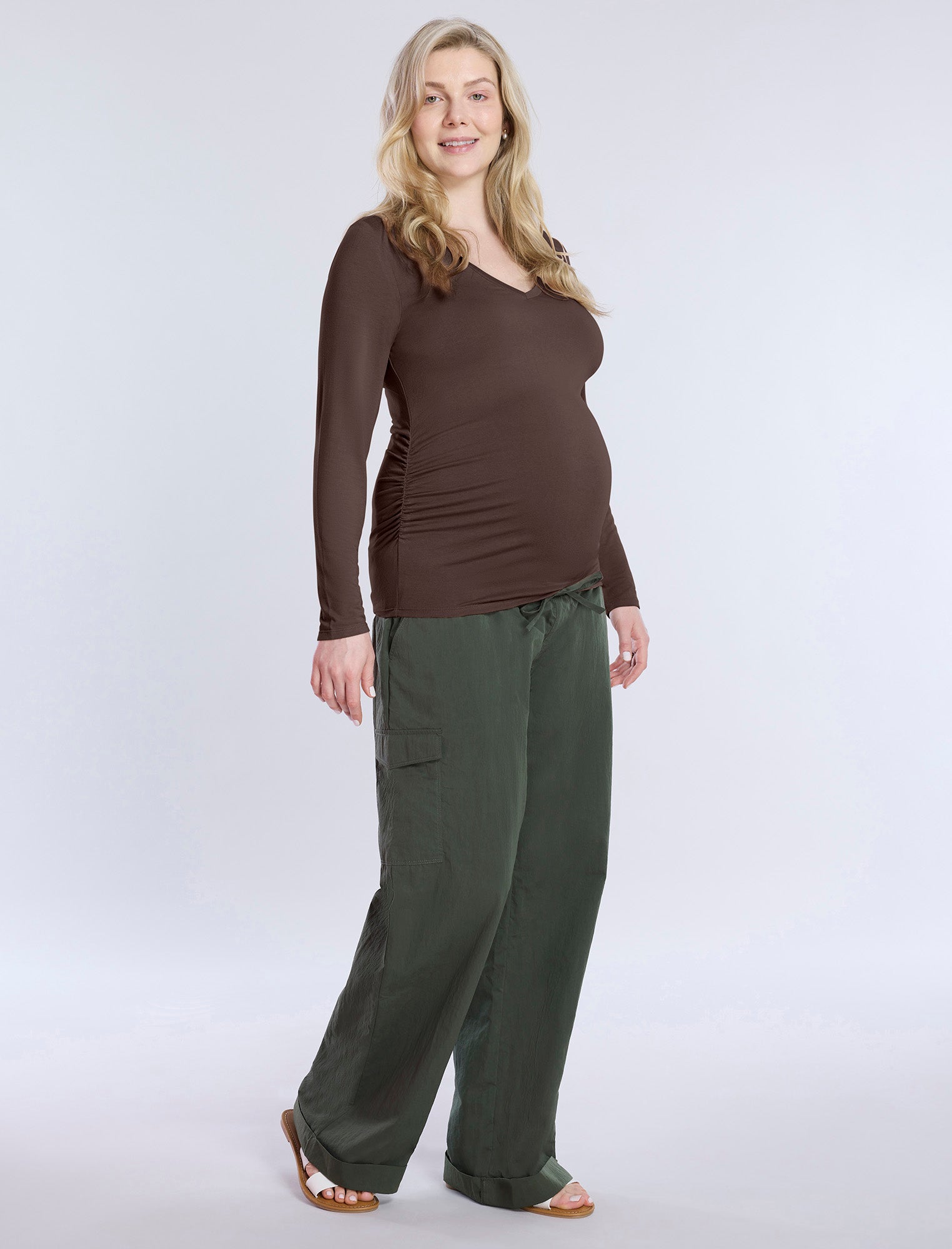 Side Ruched Long Sleeve V-Neck Maternity Tee