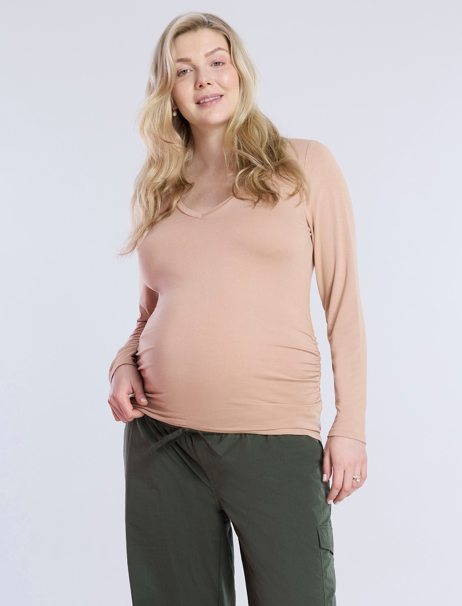 Side Ruched Long Sleeve V-Neck Maternity Tee