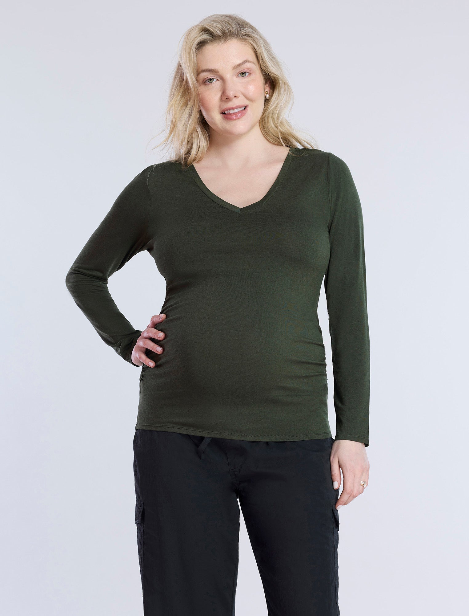 Side Ruched Long Sleeve V-Neck Maternity Tee