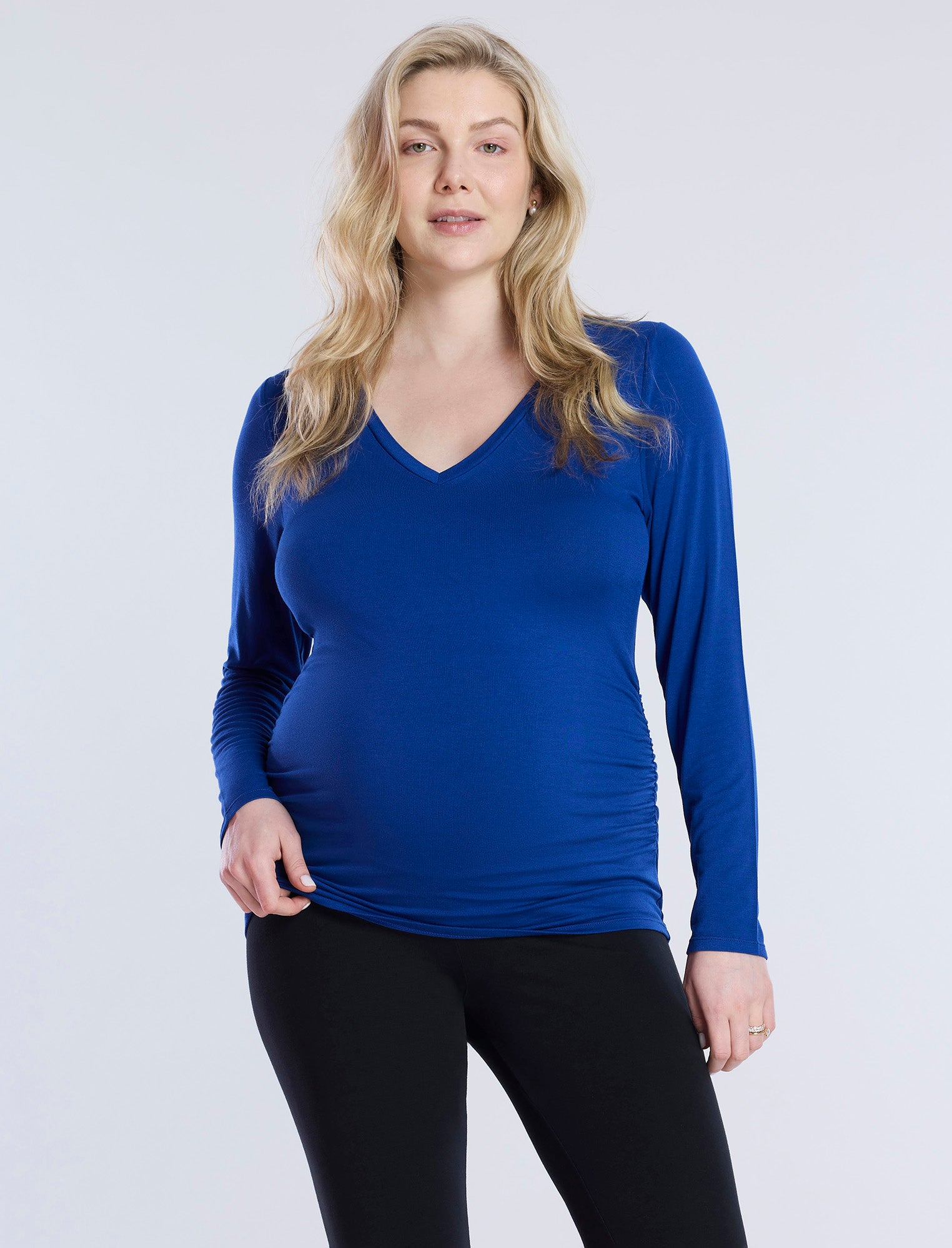 Side Ruched Long Sleeve V-Neck Maternity Tee