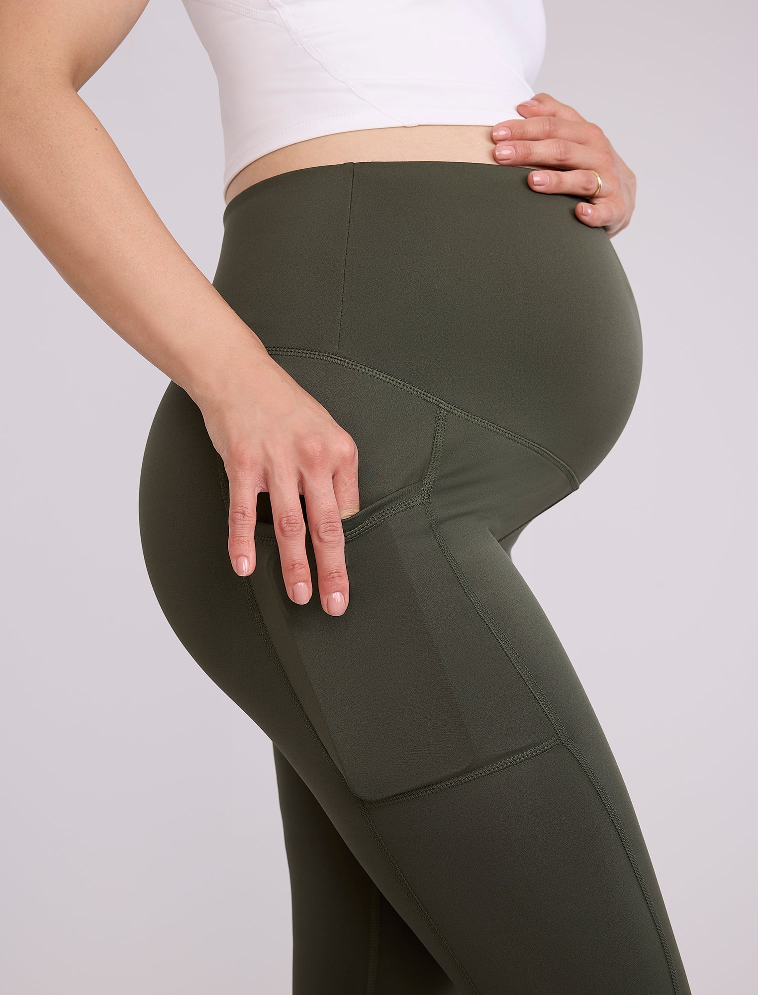Maternity Seamed Active Pockets Legging