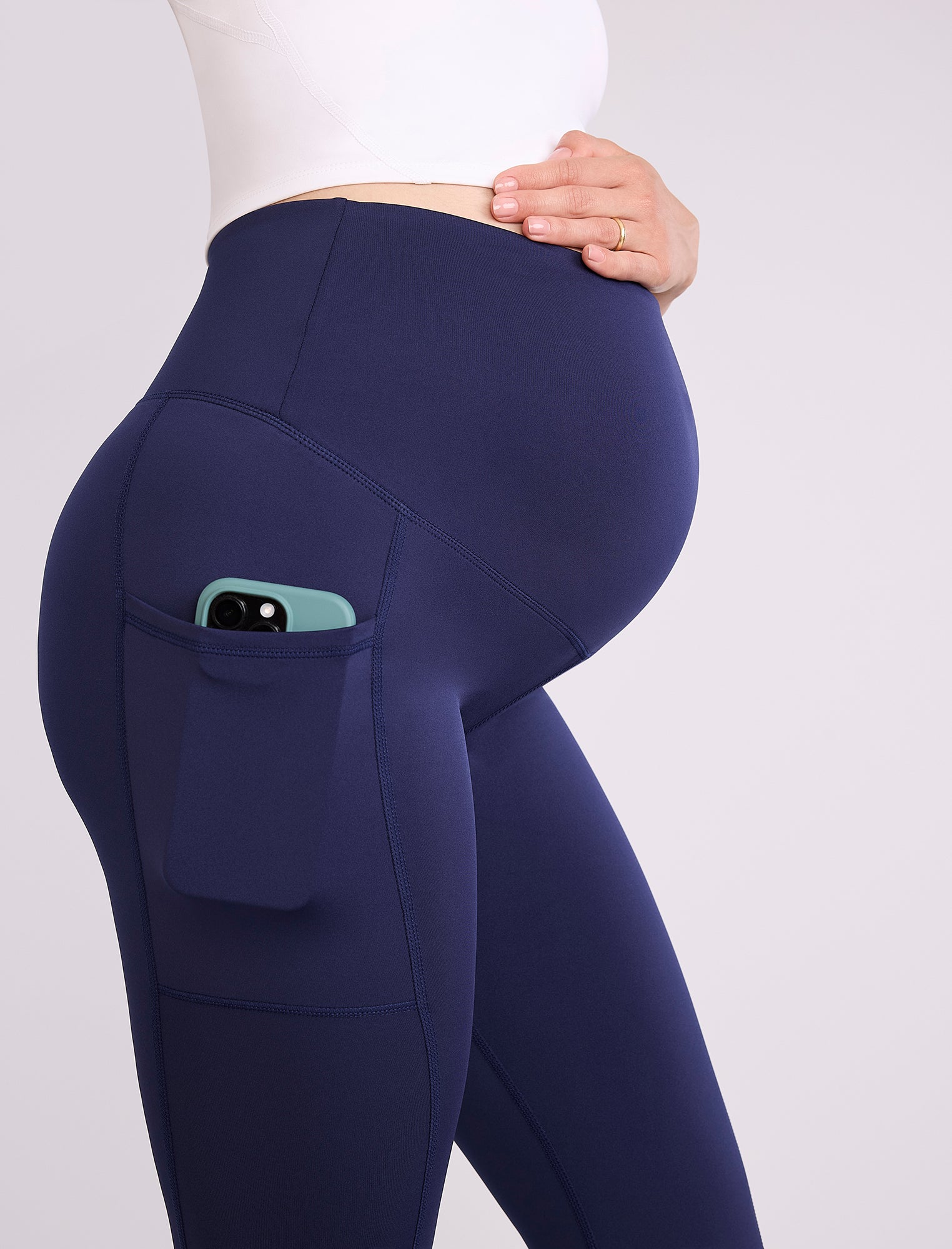 Maternity Seamed Active Pockets Legging