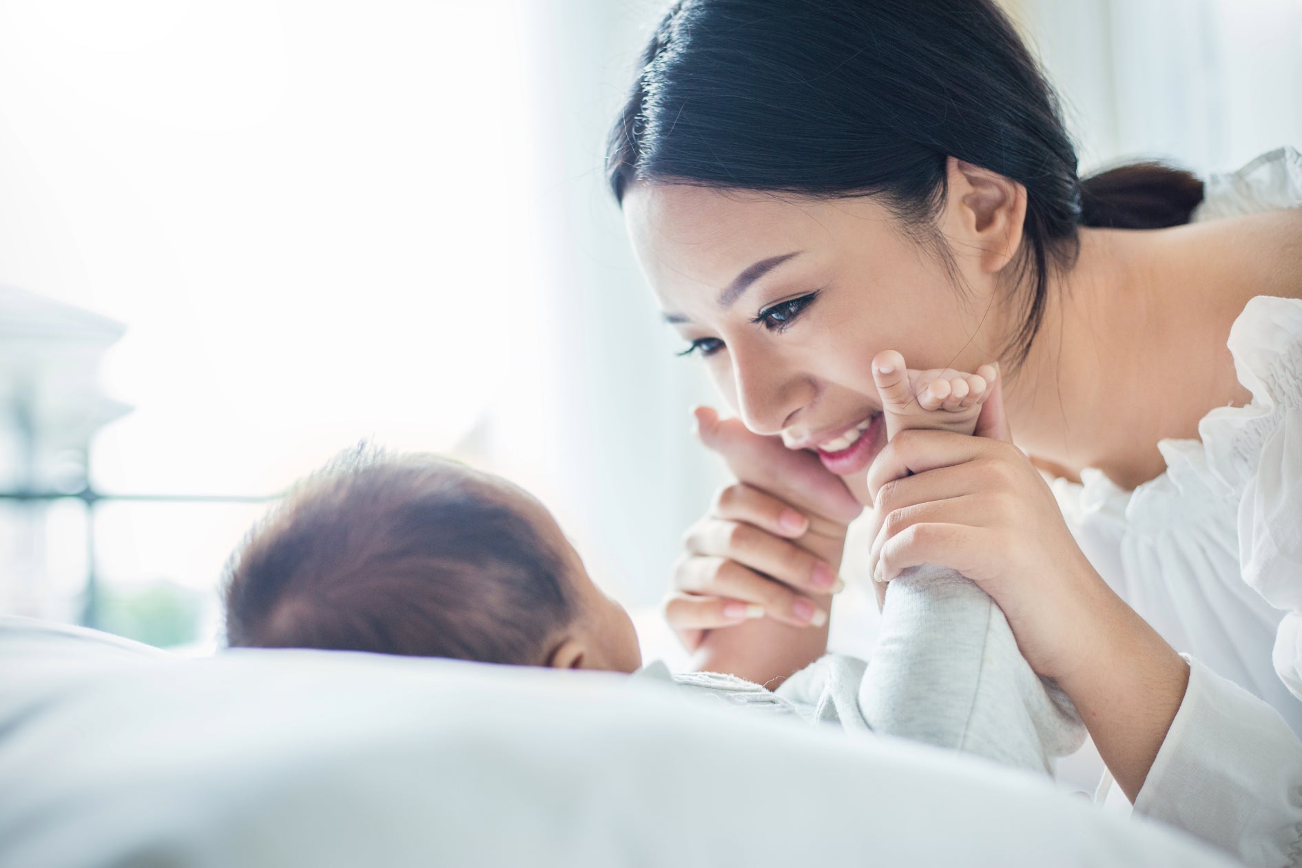 Top 10 Essentials for New Moms Must Have Items for Every New Mother
